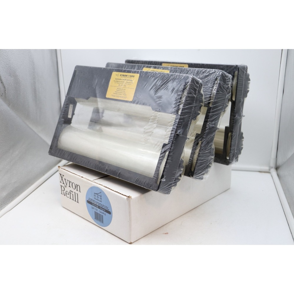 Xyron 1200 Hand Crank Cold Laminator Machine | 4 Refill Cartridges | WORKS GREAT - Picture 14 of 16